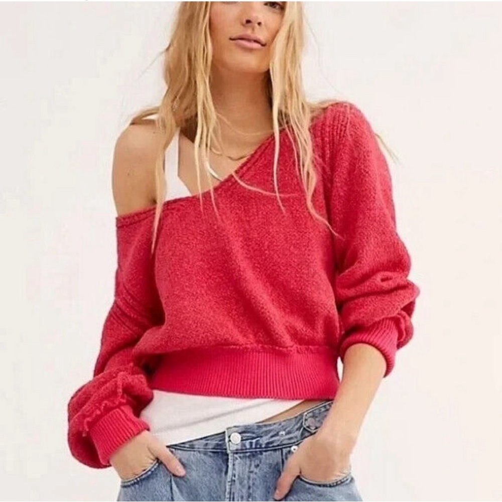 NWT Free People Women’s‎ Hot Pink Riptide V Neck Sweater.
